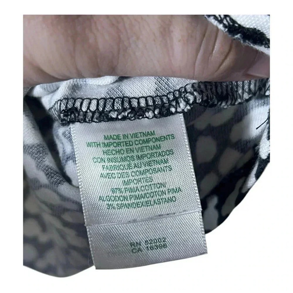 2028. PRIMA COTTON SLEEVELESS COLLARED 1/4 ZIP TOP SEE MEASUREMENTS FOR SIZE - Picture 5 of 8